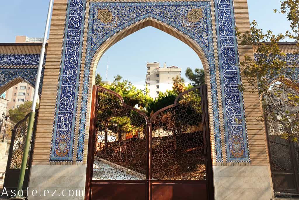 انواع طرح‌های گره چینی در کجا استفاده می‌شوند؟ درب مسجدی آسوفلز asofelez.com