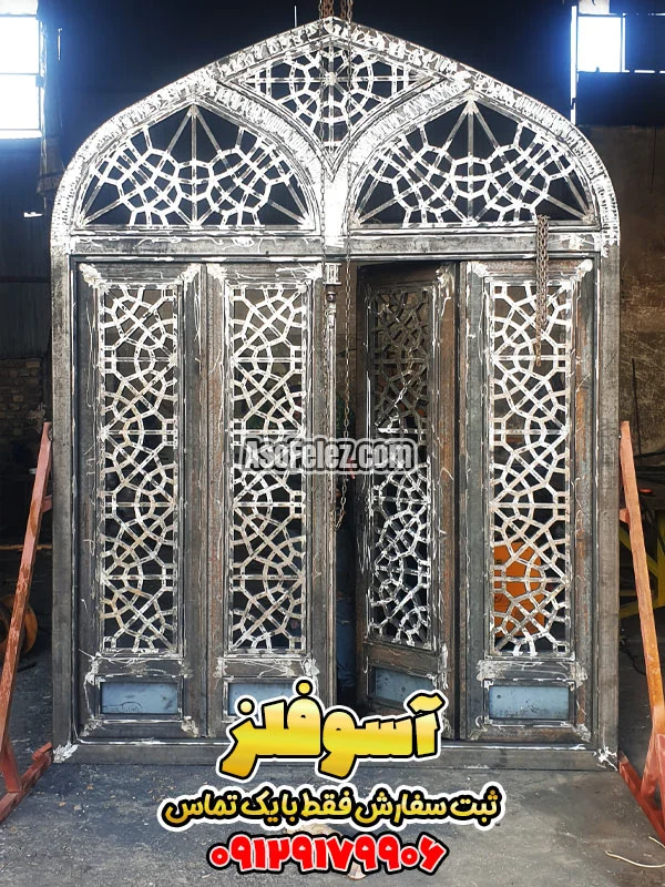 درب فلزی طرح سنتی - تصویر 2
